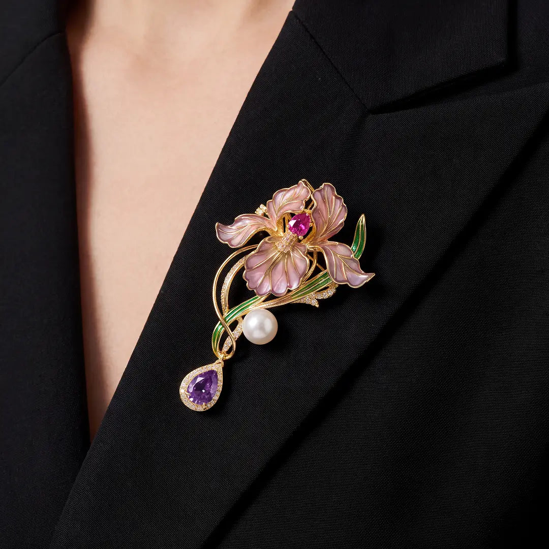 Ayame Brooch