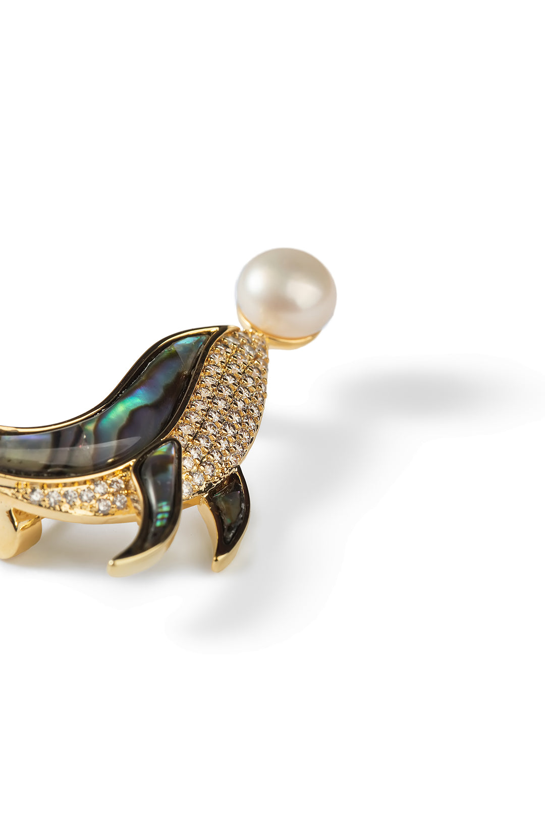 Kujira no Uta Brooch