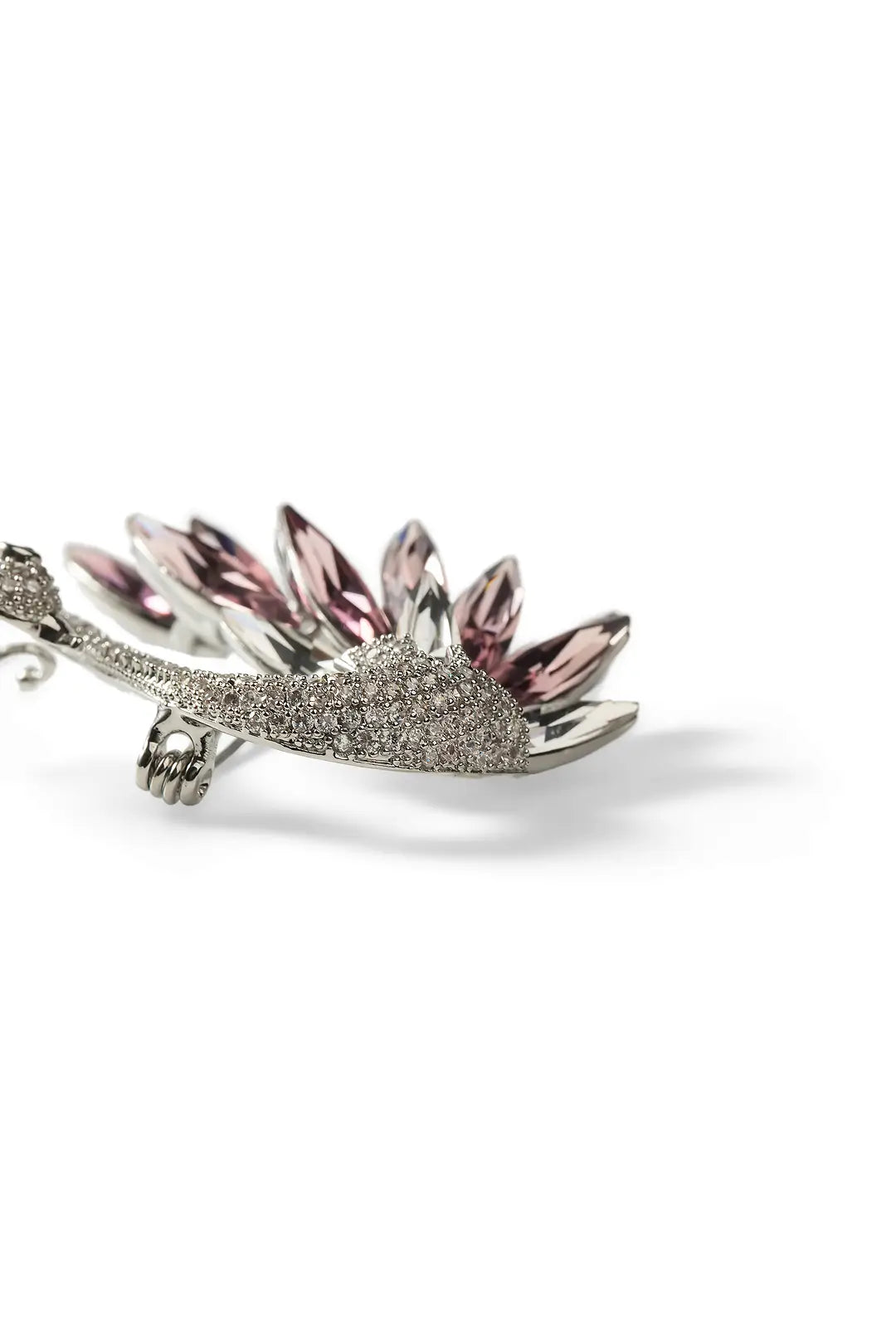 Shiraha Brooch