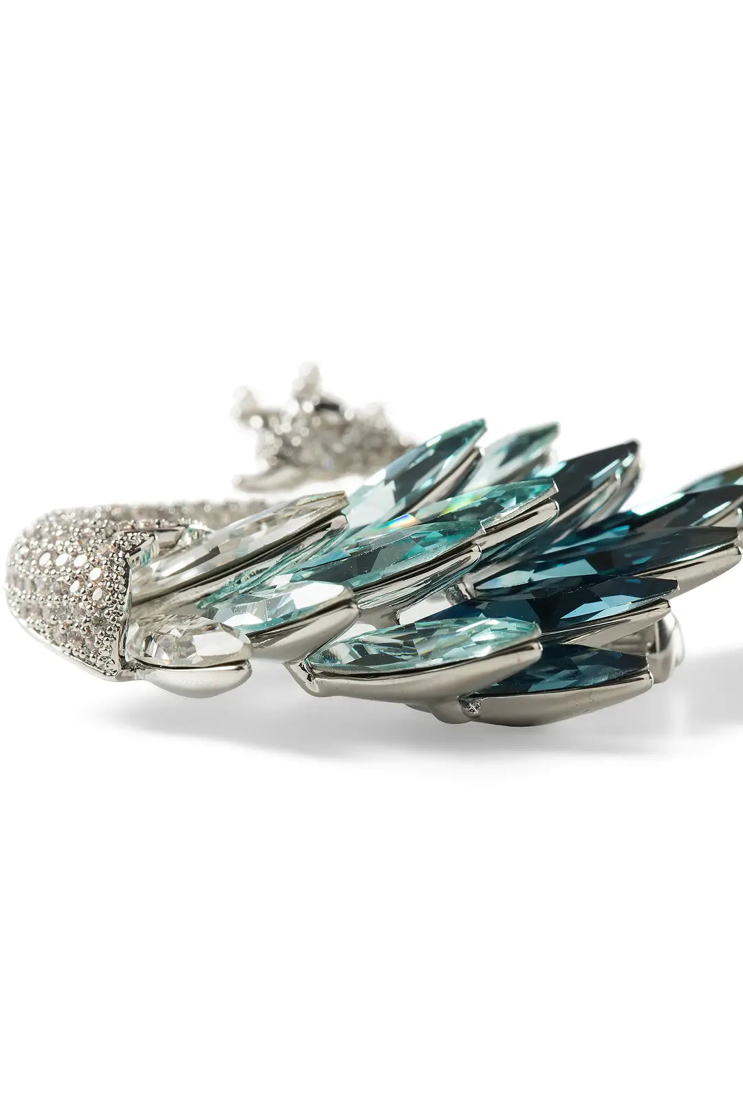 Shiraha Brooch