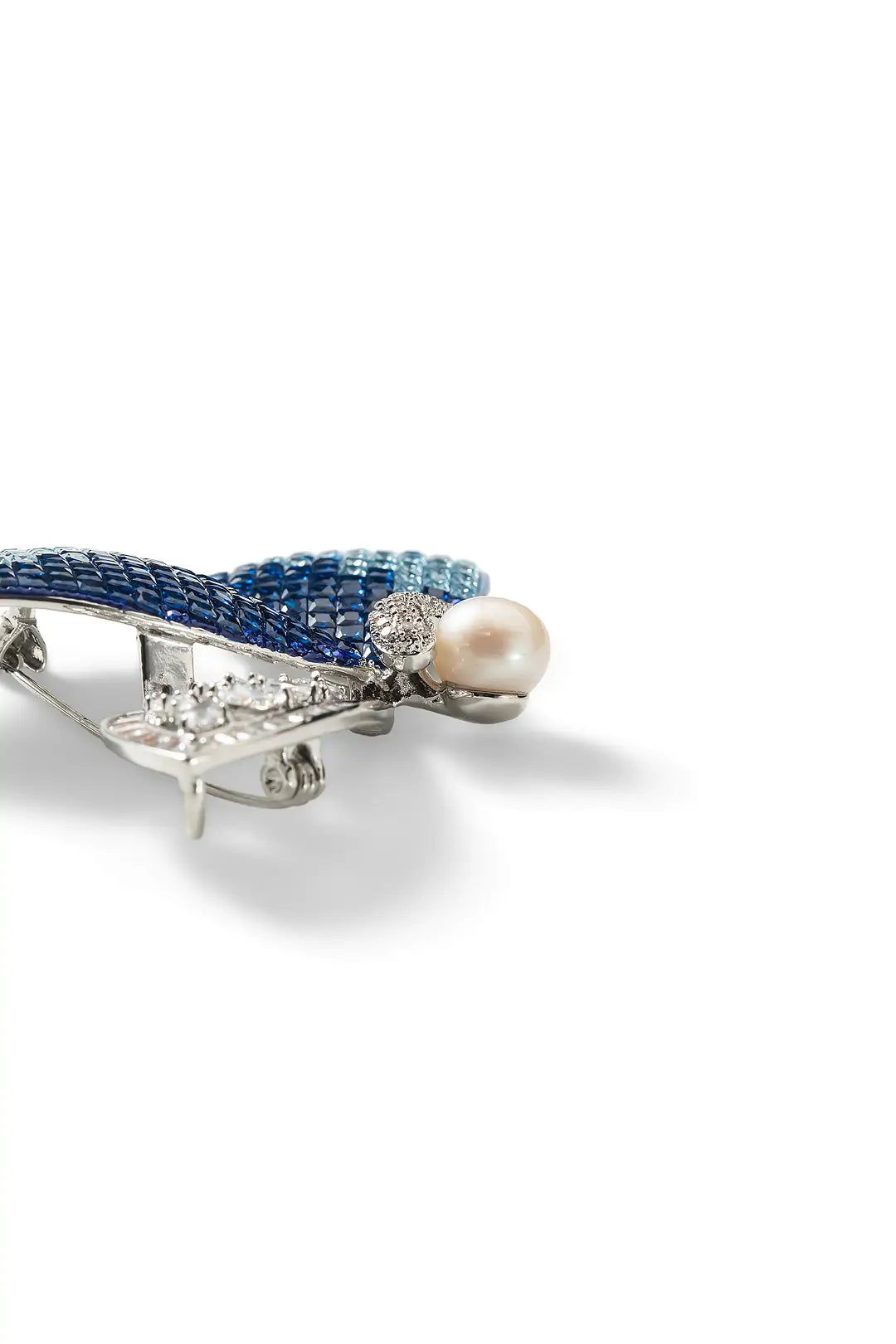 Ageha Brooch