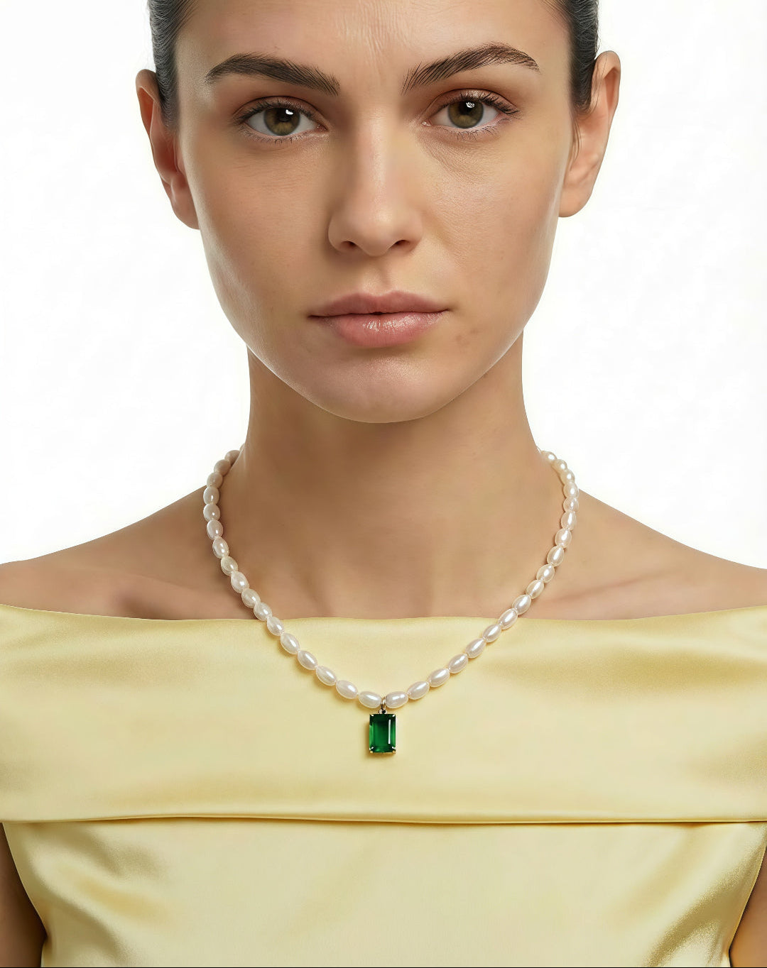 Midori no Hazama Necklace