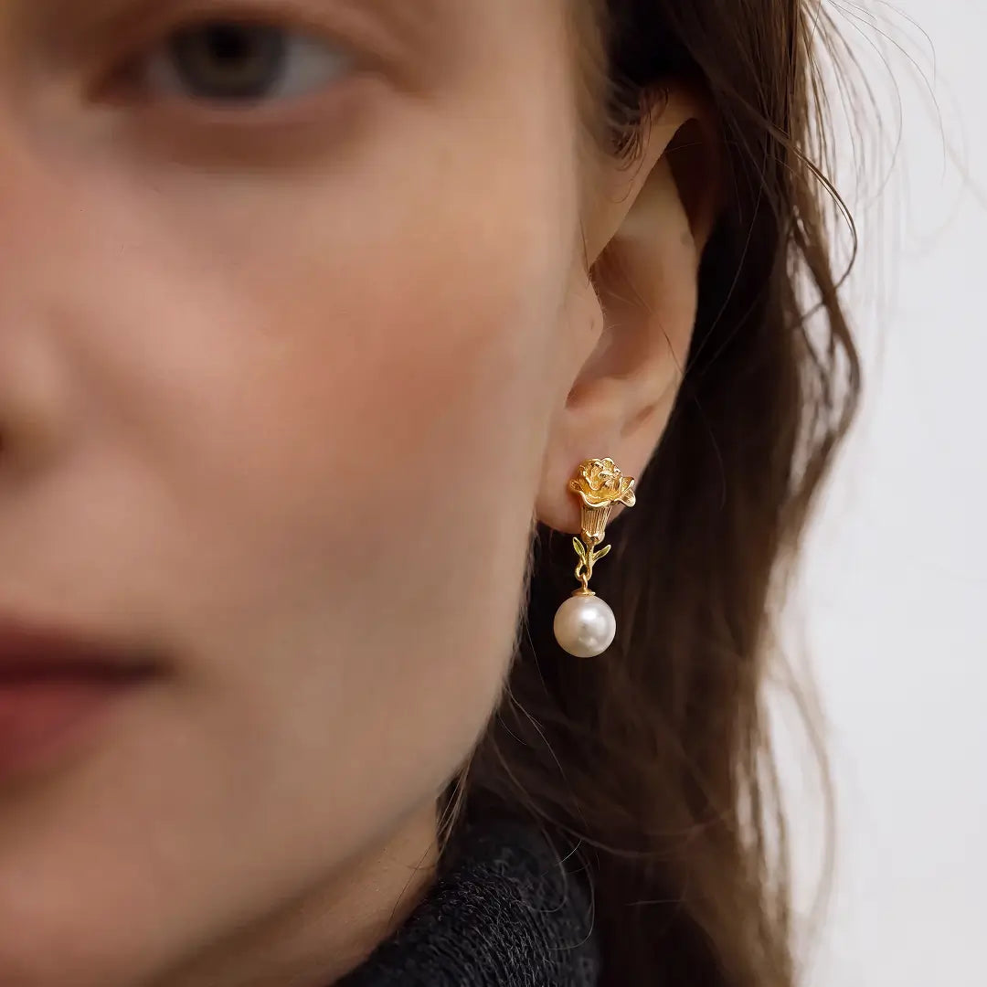 Kinuoto Earrings