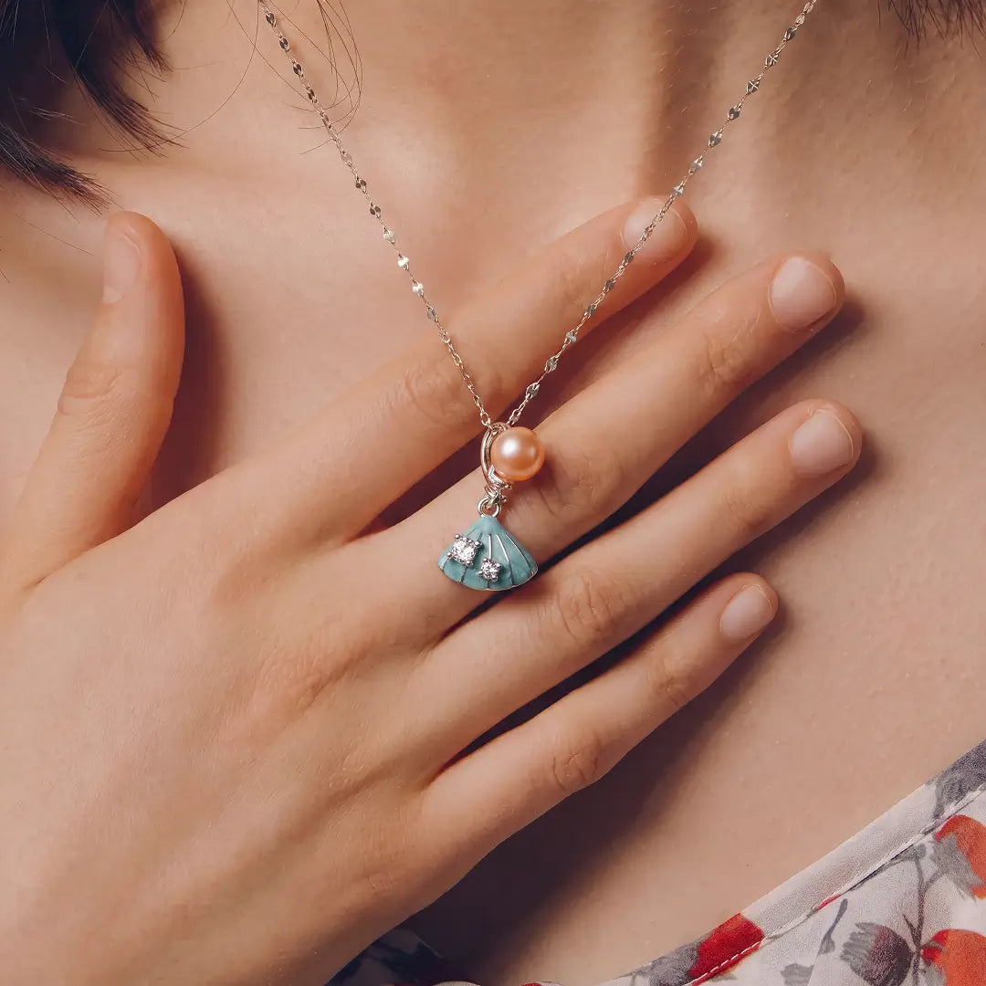 Suiren Necklace
