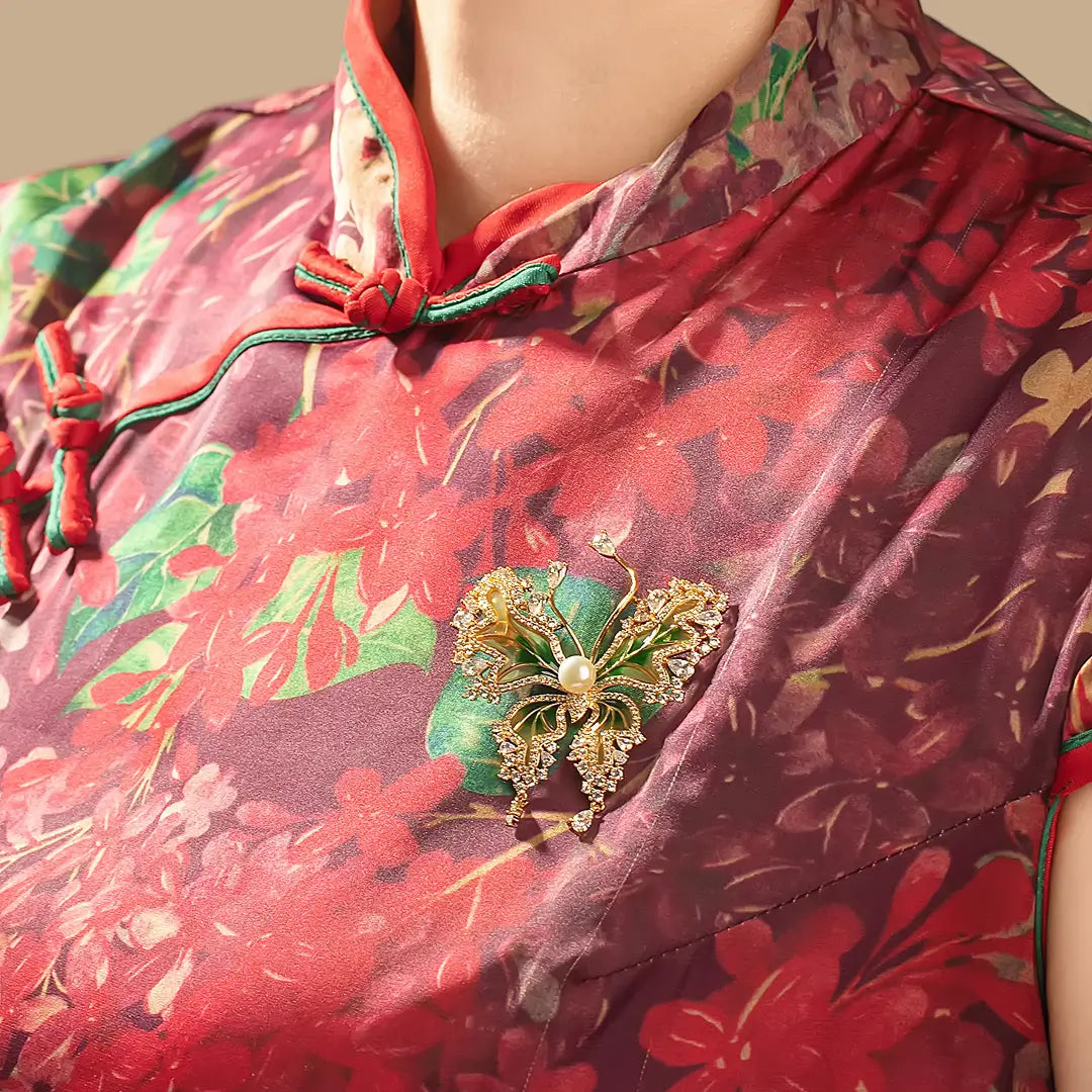 Ryokuchō no Mai Brooch