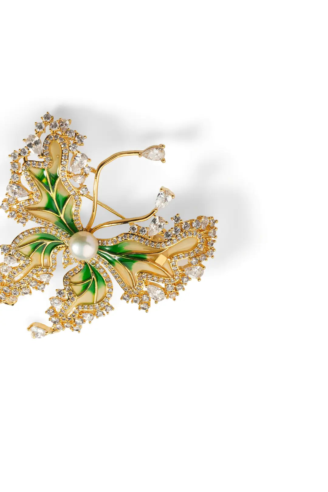 Ryokuchō no Mai Brooch